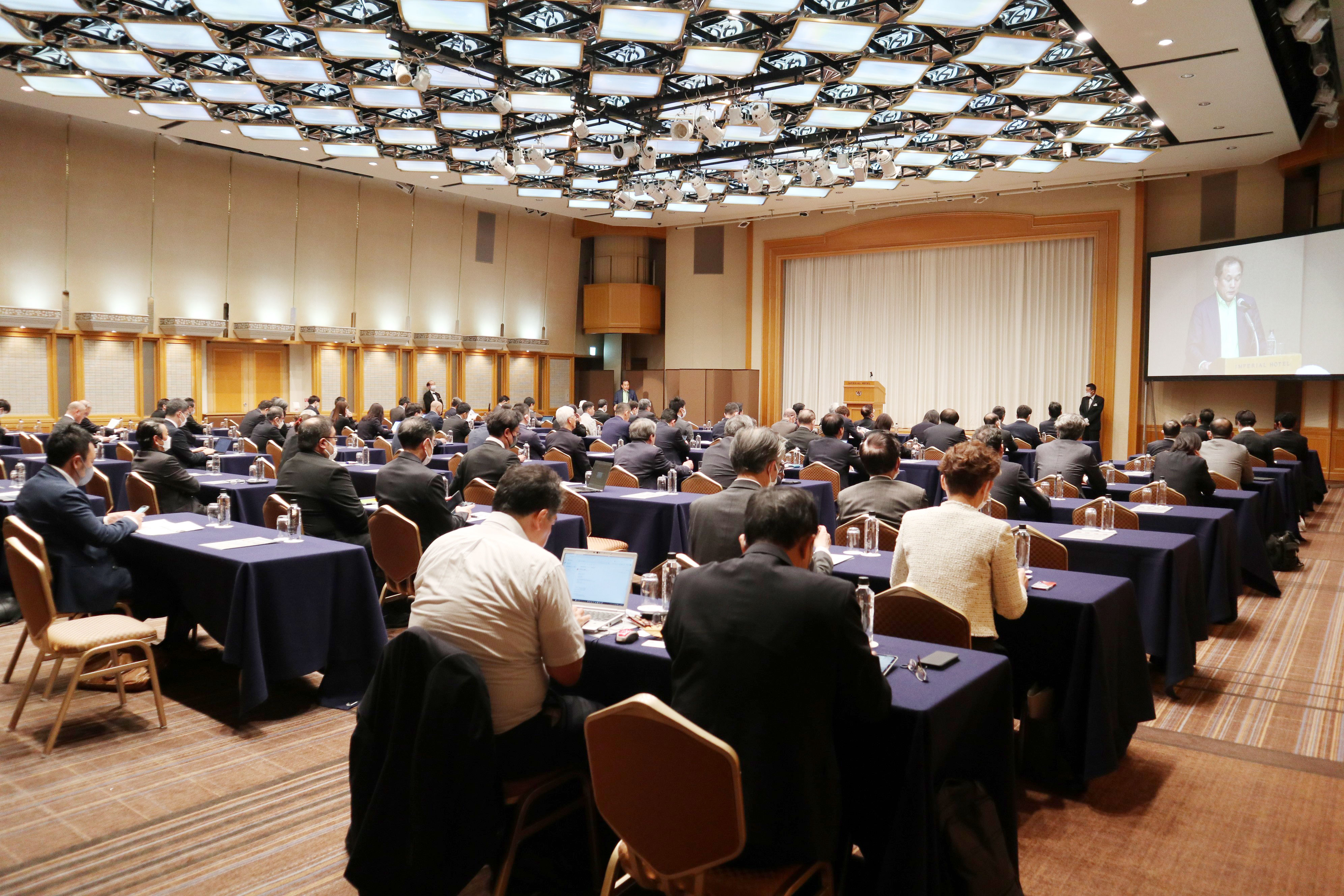 4/24　帝国ホテル東京にて＜経産省幹部登壇！特別セミナー＞が開催されました。